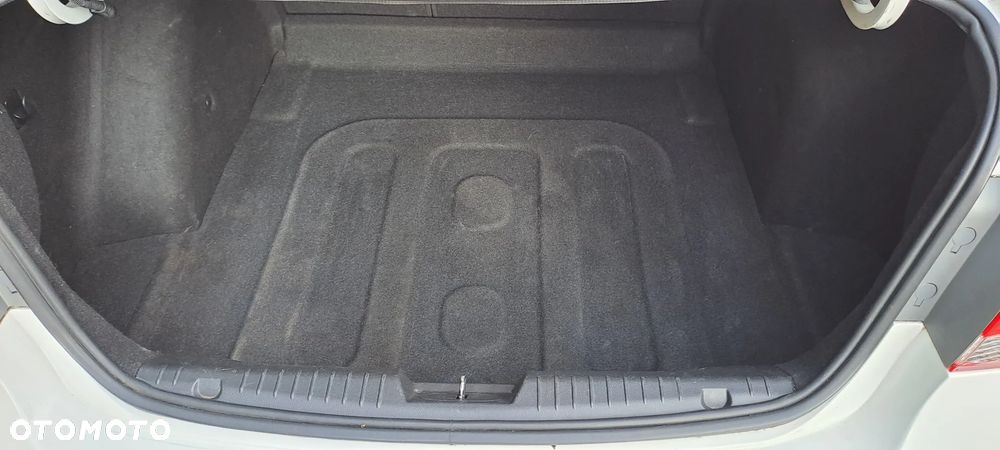 Chevrolet Cruze 1.8 LTZ - 33