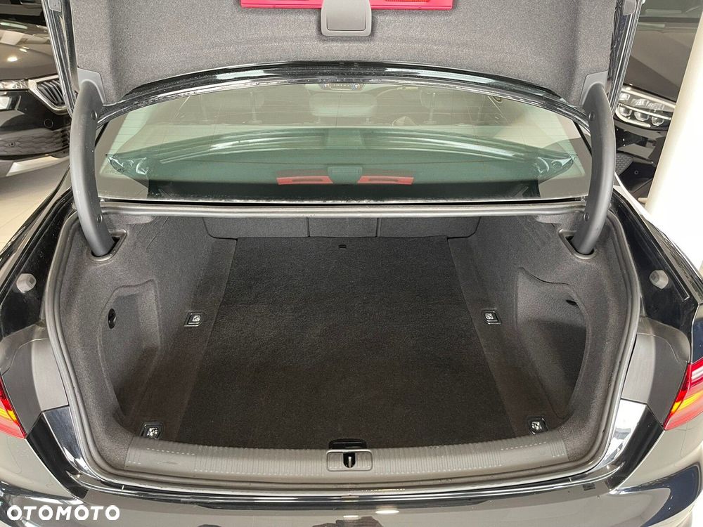 Audi A4 Limousine 35 TFSI mHEV S tronic - 29