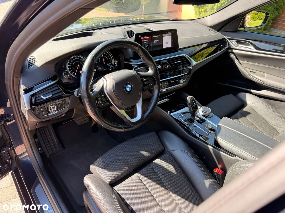 BMW Seria 5 530e iPerformance xDrive - 6