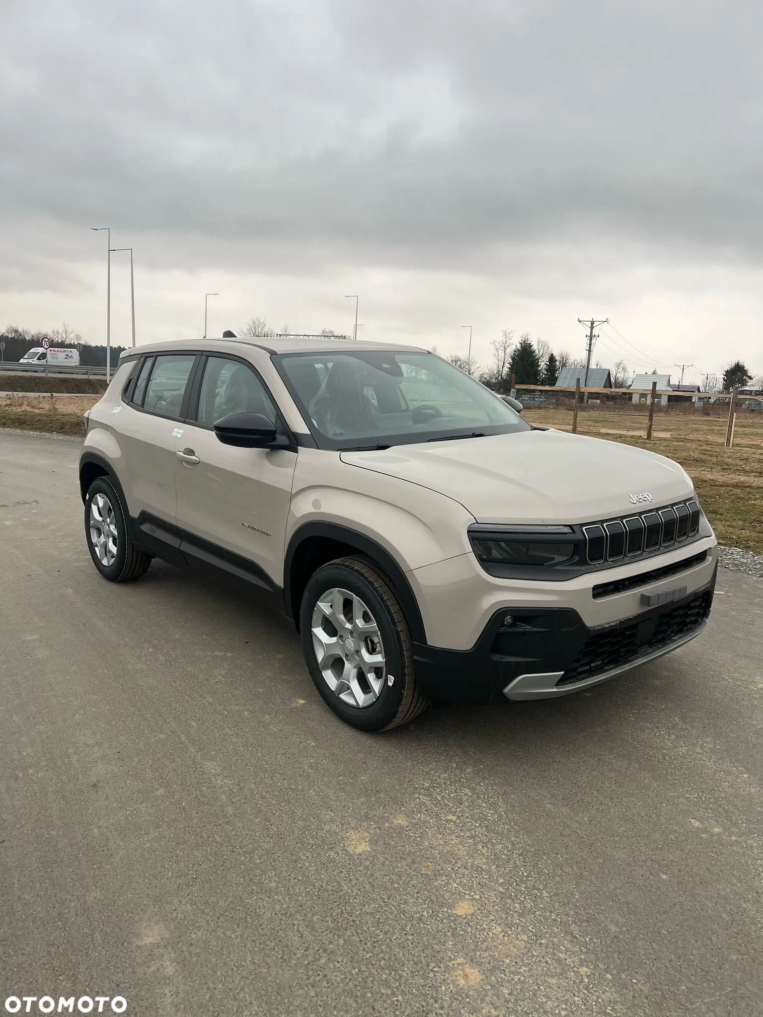 Jeep Avenger 1.2 T3 mHEV Altitude FWD eDCT6 - 3