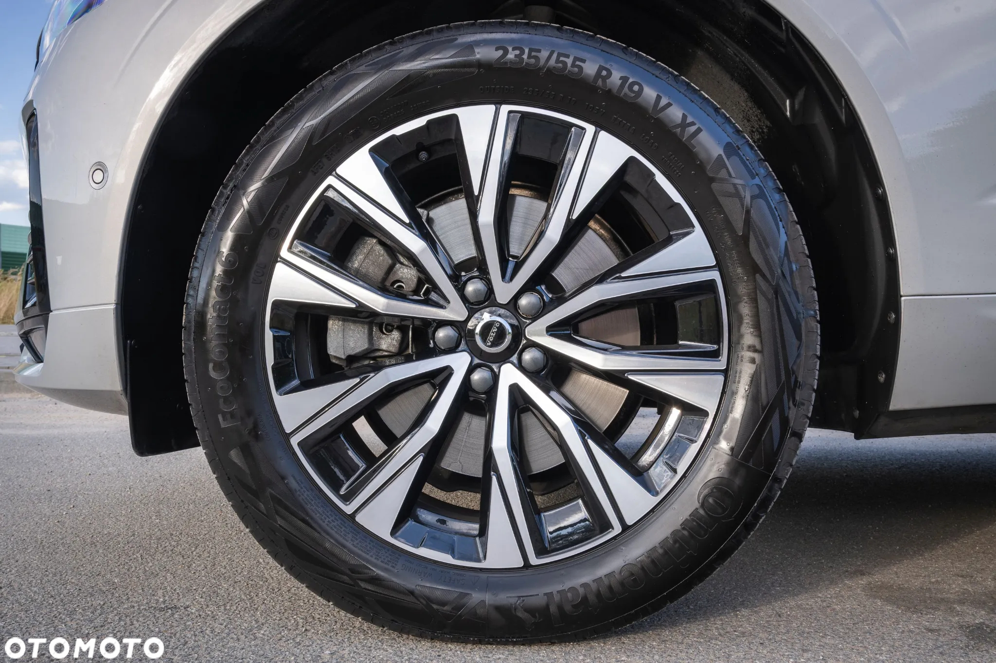 Volvo XC 60 B5 B AWD Plus Dark - 37