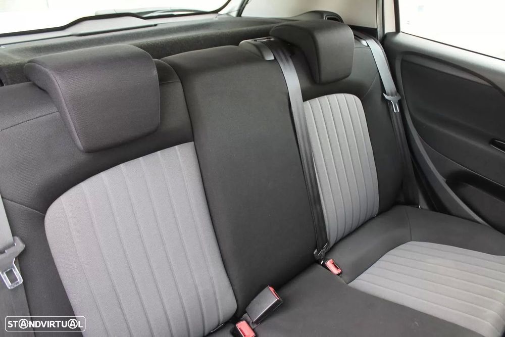 Fiat Punto 1.2 Lounge Start&Stop - 10