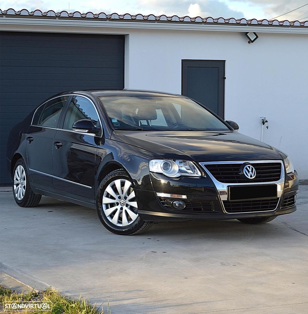 VW Passat 2.0 TDI Trendline BlueMotion - 4