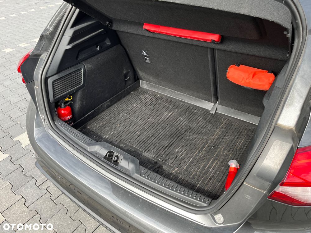 Ford Focus 1.0 EcoBoost ST-Line - 20