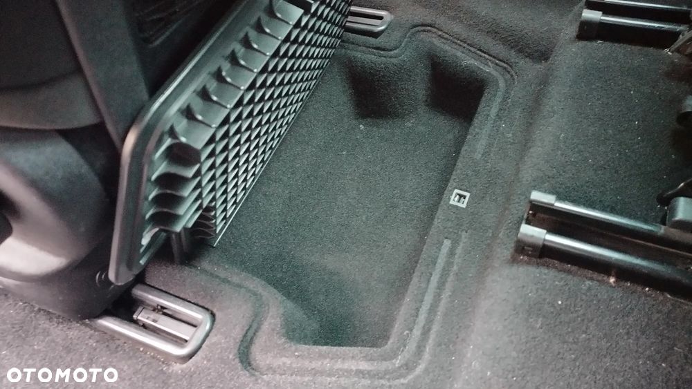 Citroën C4 Picasso 2.0 HDi Equilibre Exclusive Navi MCP - 22