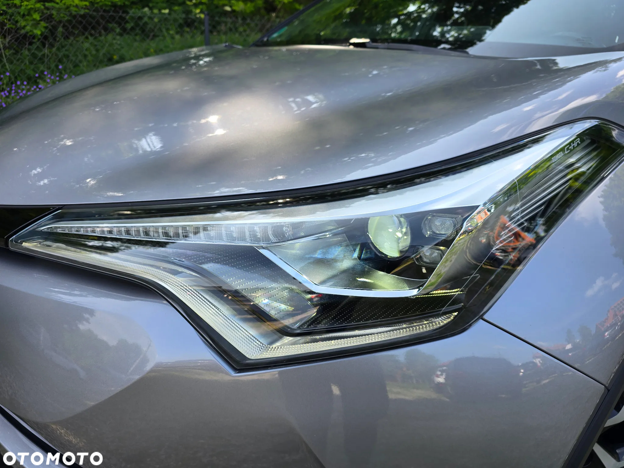 Toyota C-HR 1.8 Hybrid Team Deutschland - 12