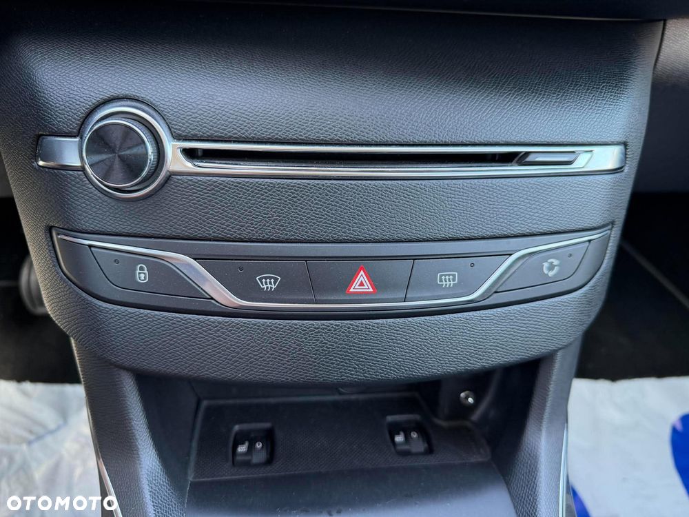 Peugeot 308 1.6 THP Allure - 18