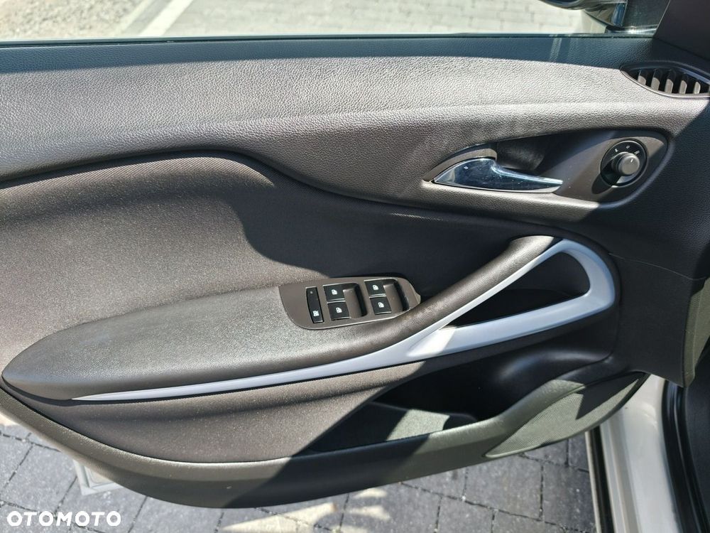 Opel Zafira - 24