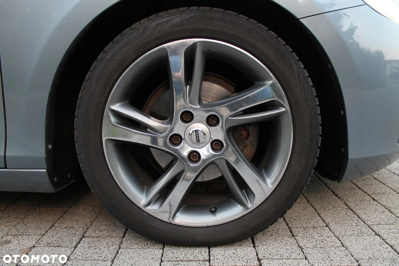 Volvo V40 D2 Momentum - 28