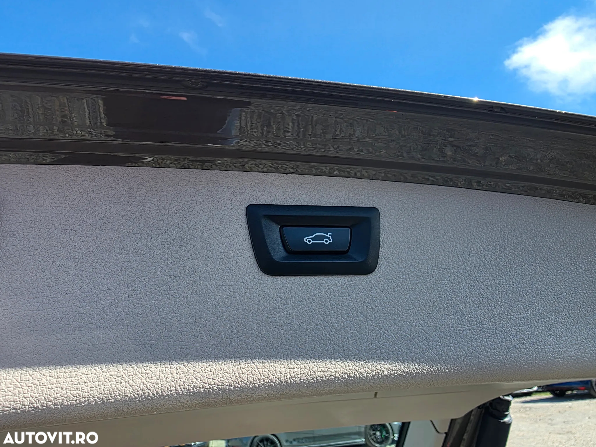BMW Seria 3 318d Touring Aut. Modern Line - 23