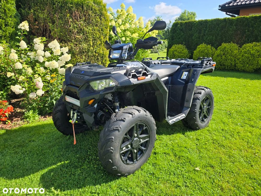 Polaris Sportsman - 1