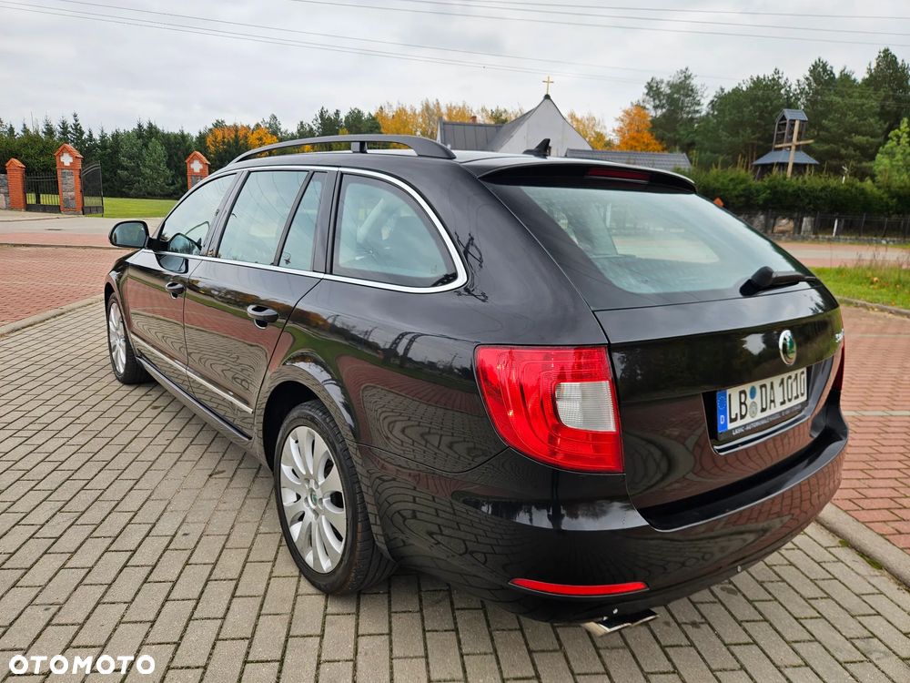 Skoda Superb 2.0 TDI DSG Exclusive - 5