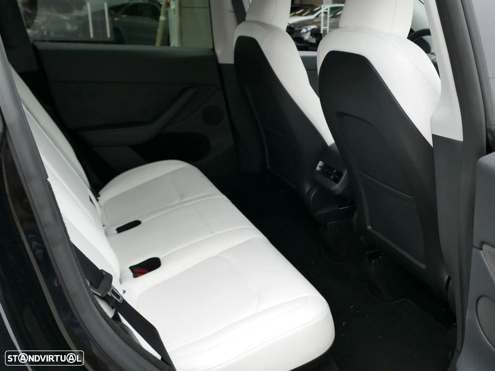 Tesla Model Y Tração Traseira - 32