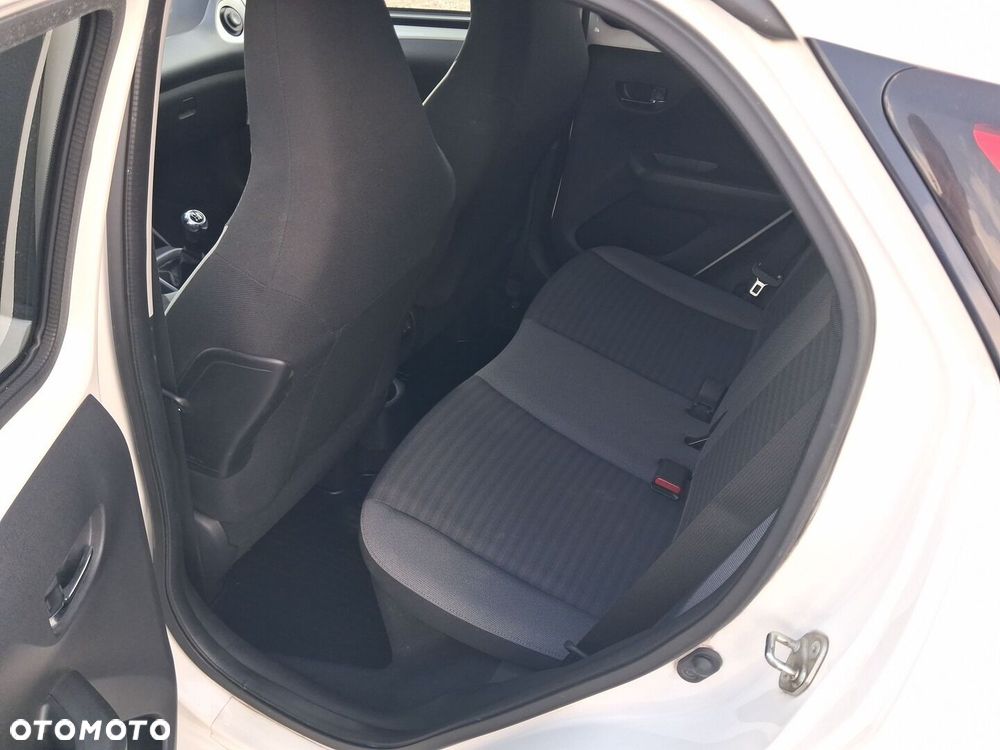 Toyota Aygo - 10