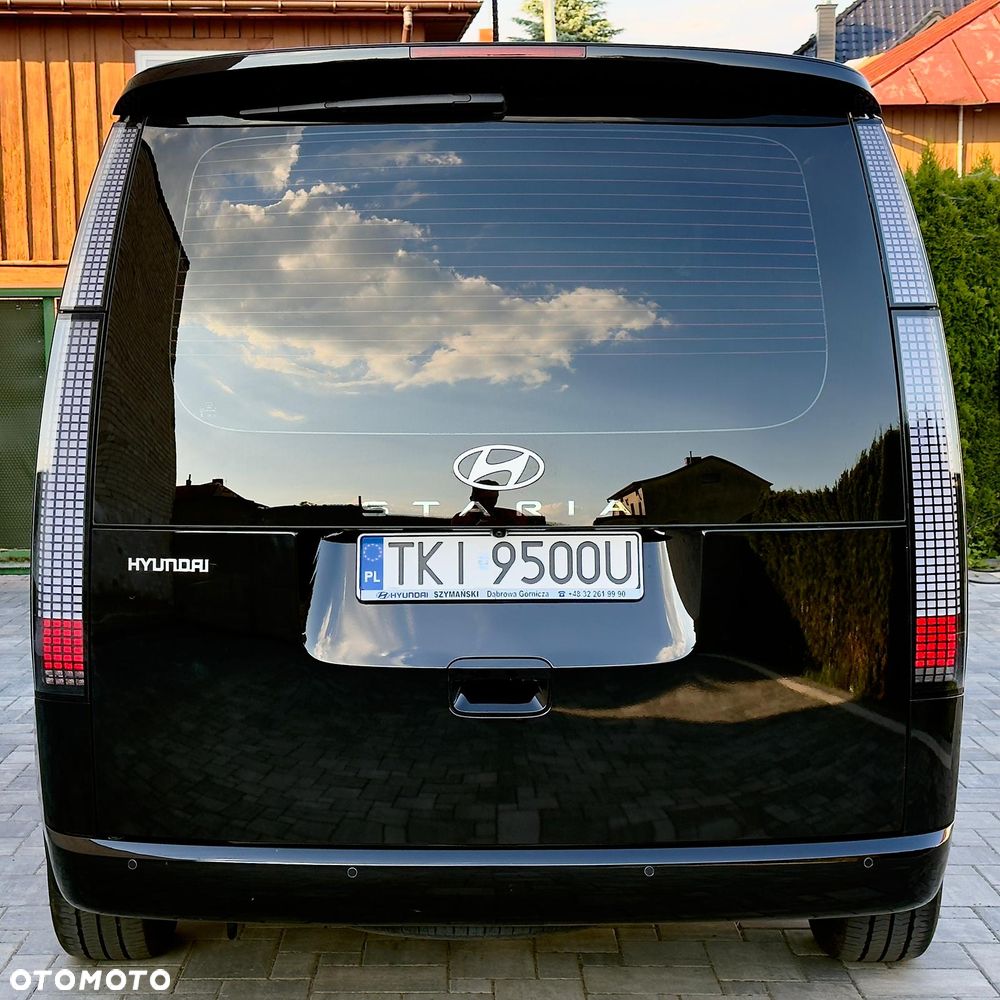 Hyundai Staria 1.6 T-GDI HEV Smart VIP - 4