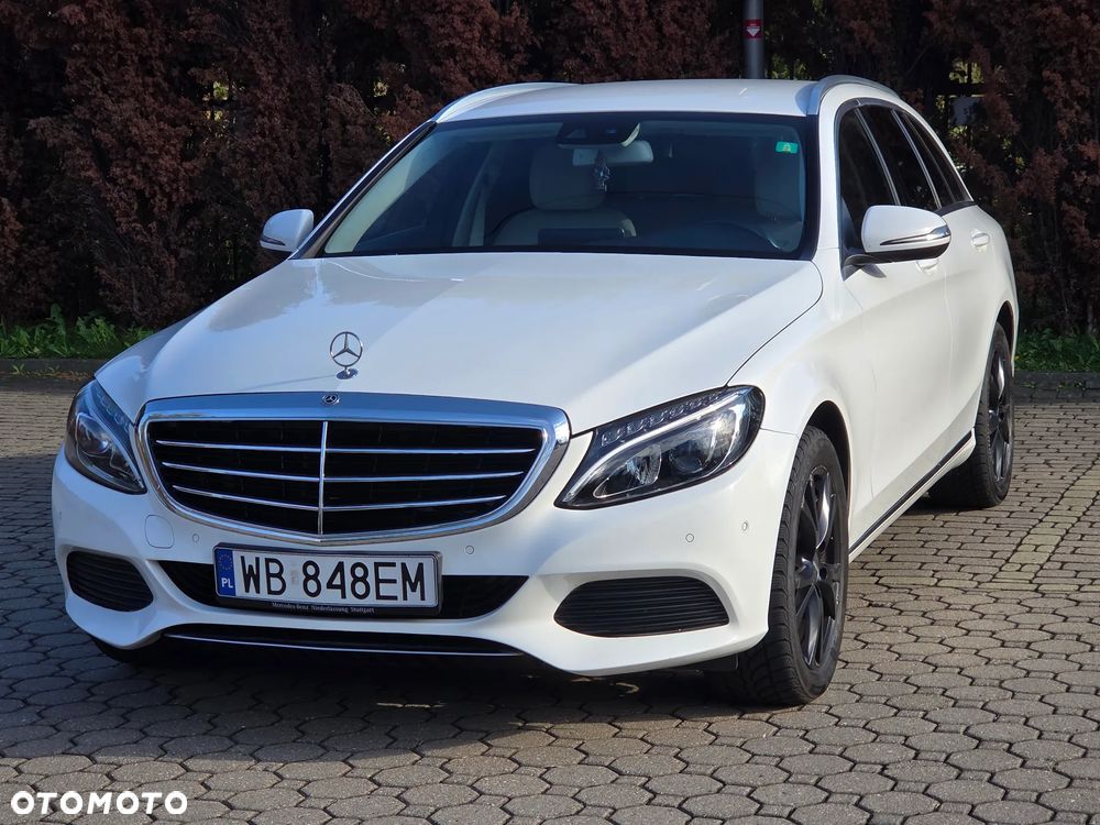 Mercedes-Benz Klasa C 200 7G-TRONIC Exclusive - 27