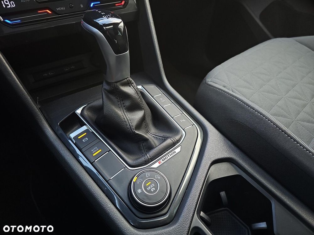 Volkswagen Tiguan - 30
