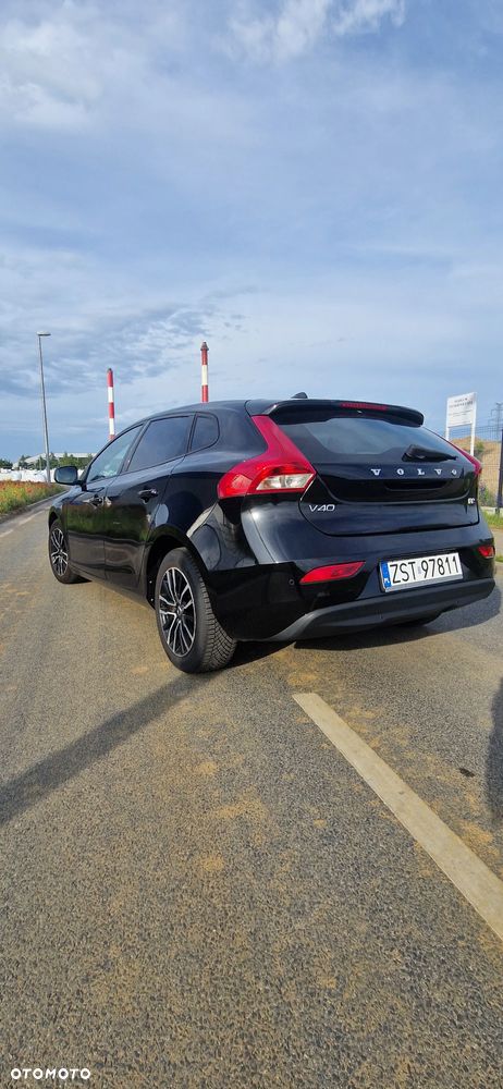 Volvo V40 D2 Momentum - 13