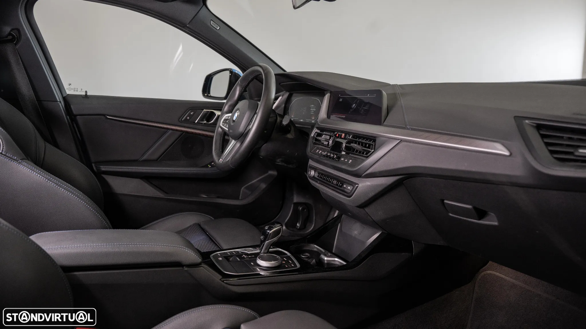 BMW 116 d Pack Desportivo M Auto - 17