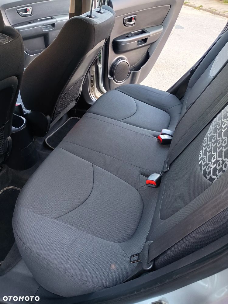 Kia Soul 1.6 CRDI L - 10