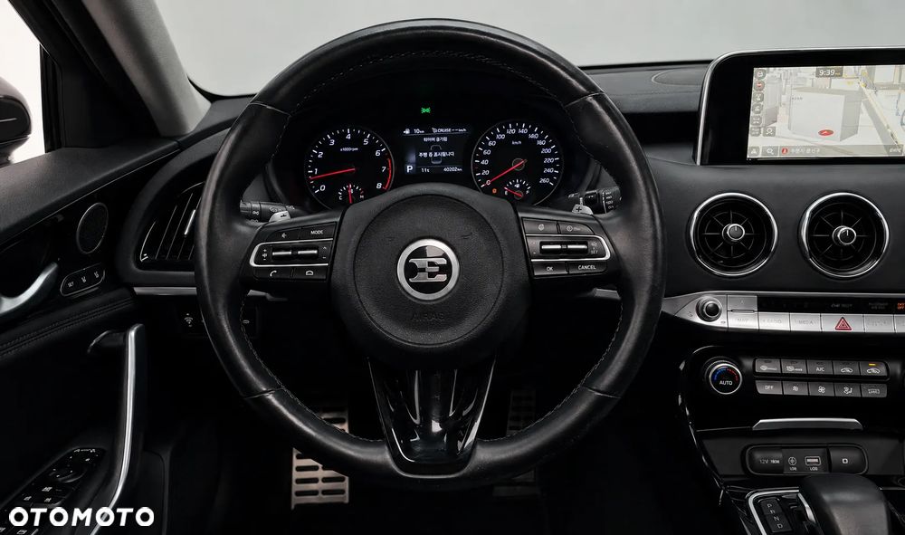 Kia Stinger 2.0 T-GDI L - 10