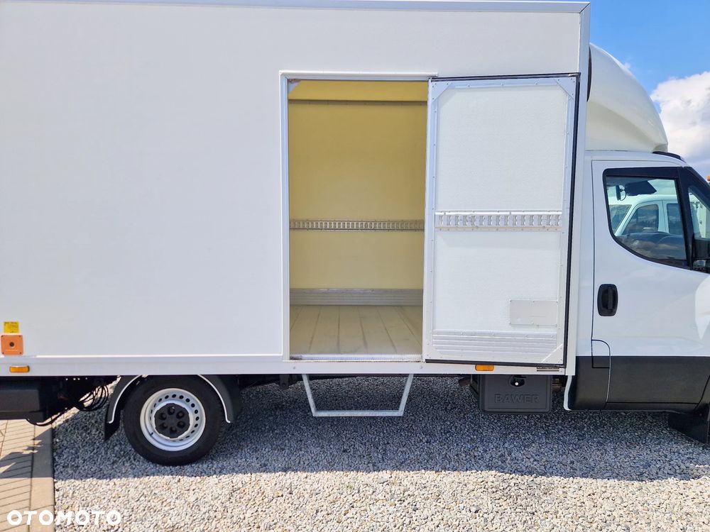 Iveco 35S16 2,3 HPI 160 KONNY KONTENER 4,2M WINDA KLIMA WEBASTO KAMERA 8 BIEGOWY HIMATIC 4,1M ROZSTAW OSI IDEALNY - 29