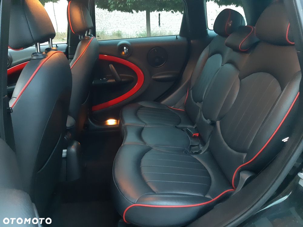 MINI John Cooper Works ALL4 - 11