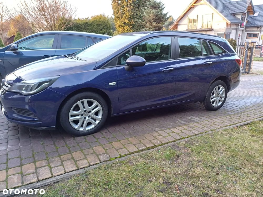 Opel Astra 1.6 CDTI Enjoy - 4