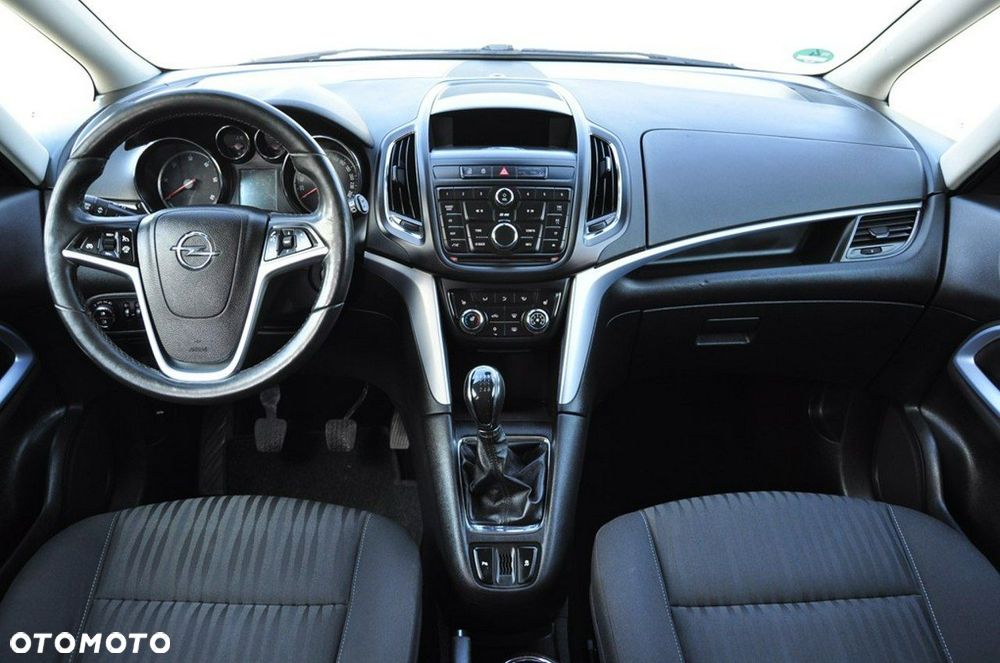 Opel Zafira - 31