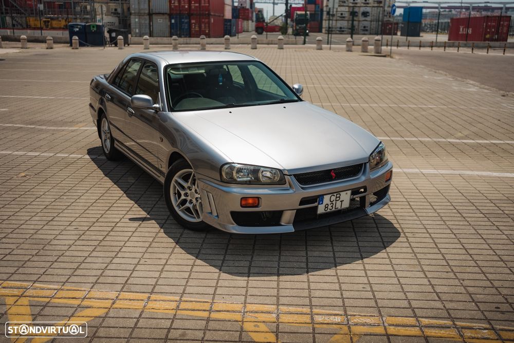 Nissan Skyline - 1