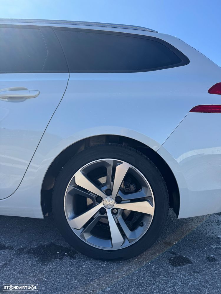 Peugeot 308 SW - 8