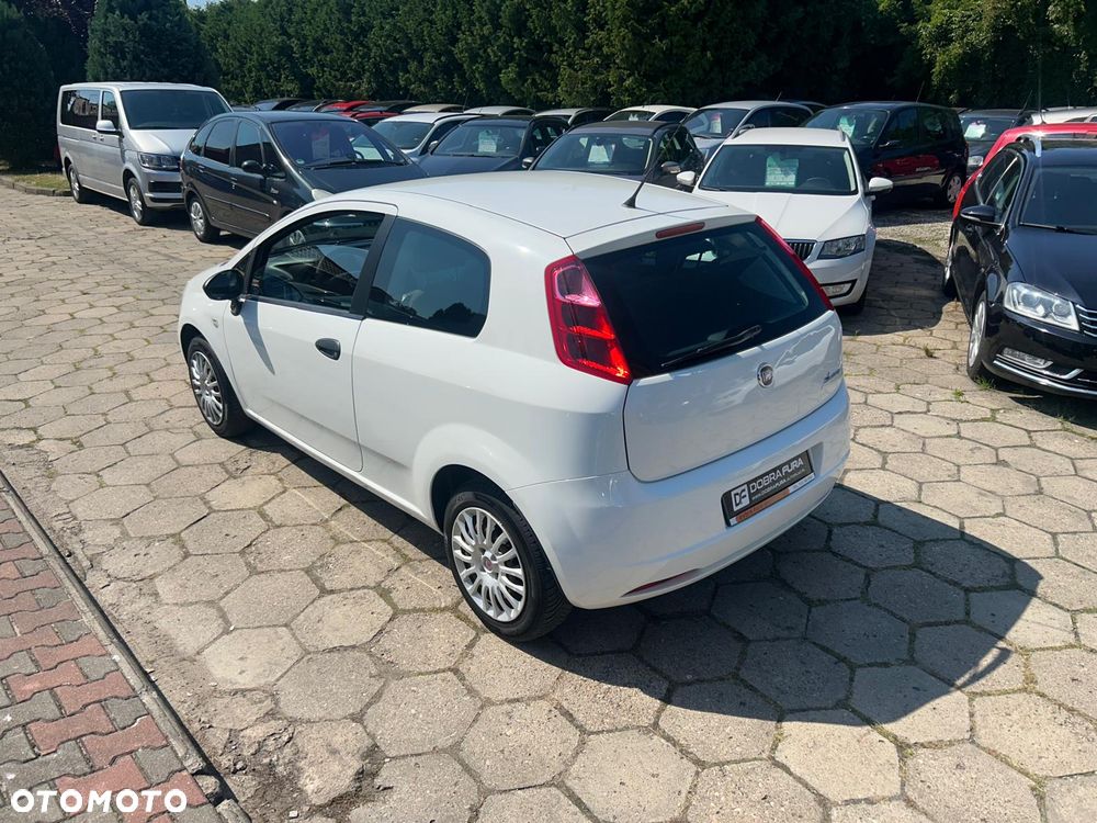 Fiat Punto 1.2 16V Active - 17