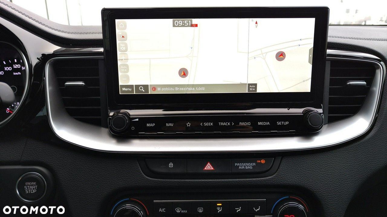 Kia Ceed - 22