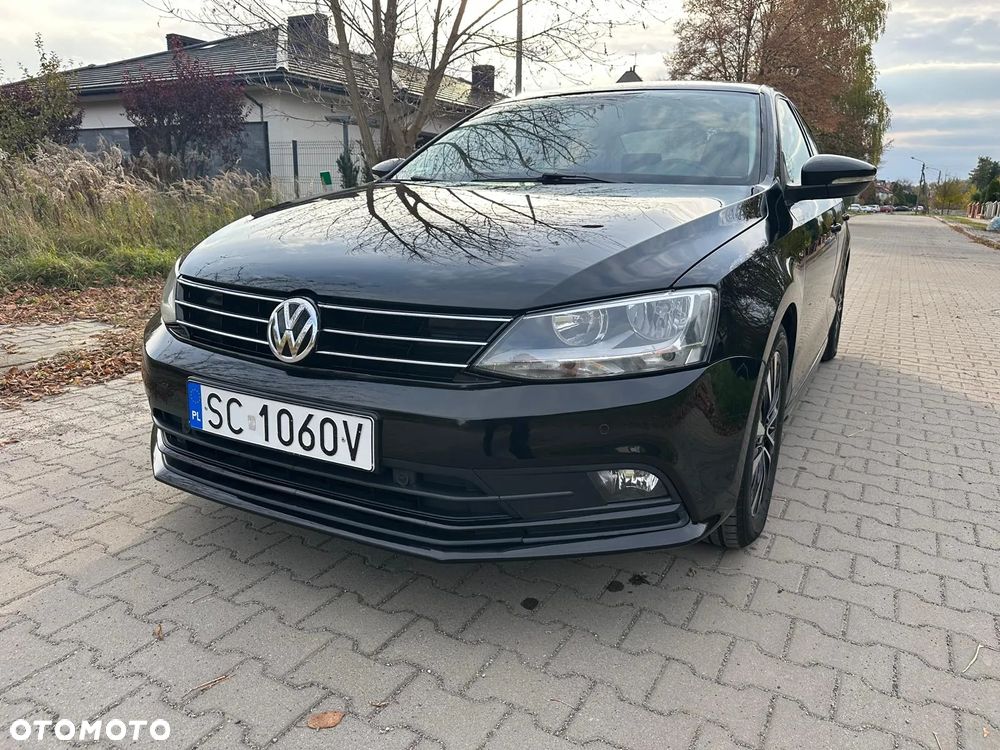 Volkswagen Jetta 2.0 TDI DPF BMT Comfortline - 2