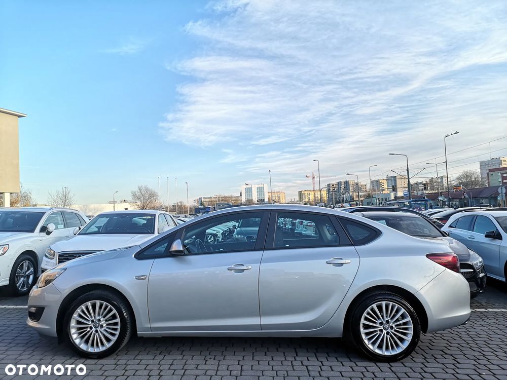 Opel Astra 1.4 T Enjoy - 5