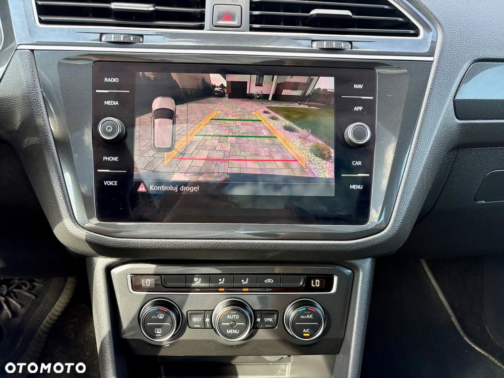 Volkswagen Tiguan 2.0 TDI SCR 4MotION DSG R-Line - 17