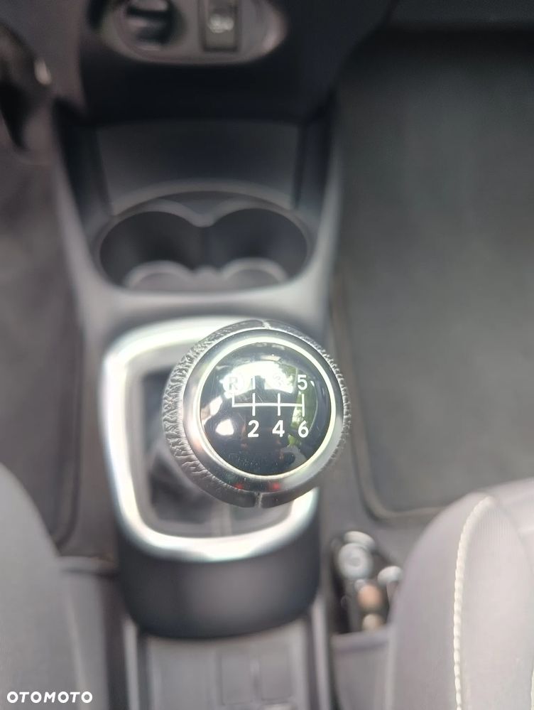 Toyota Yaris 1.5 Premium - 9