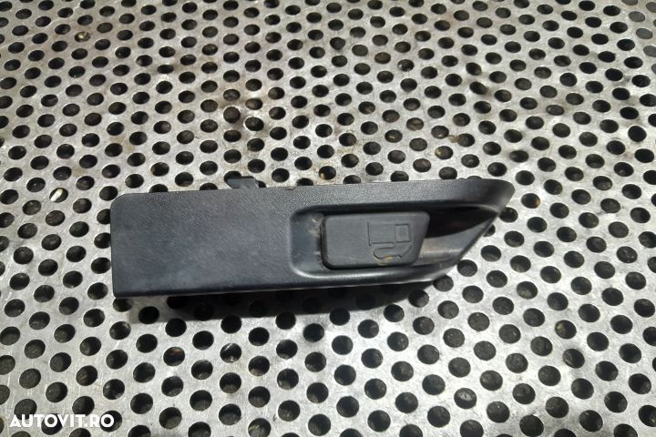 Buton deschidere usita rezervor Toyota Yaris XP130 [2011 - 2014] Hatc - 1