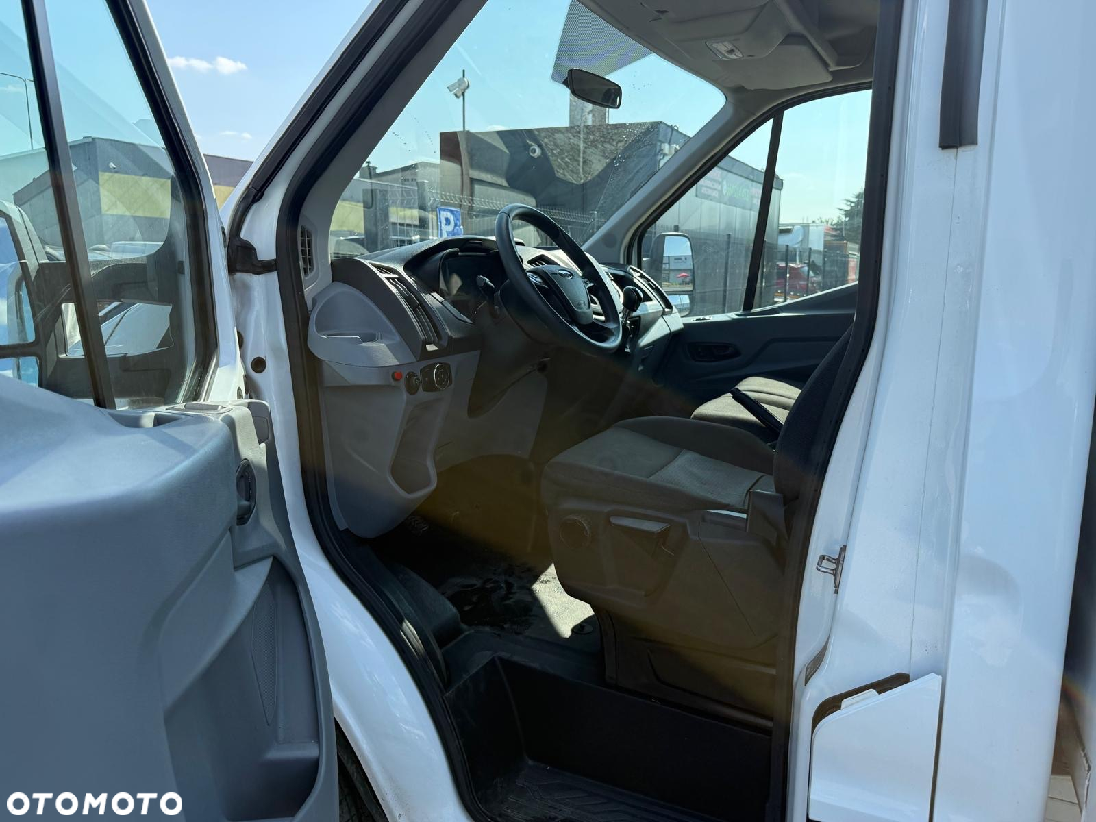 Ford Transit - 6