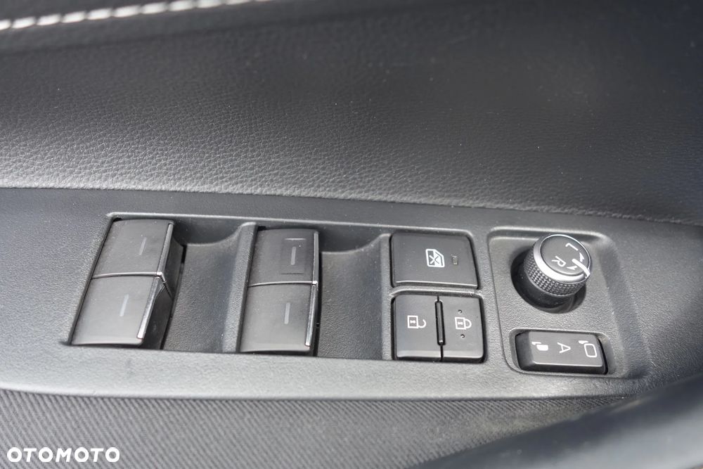 Toyota Corolla 1.8 Hybrid Comfort - 15