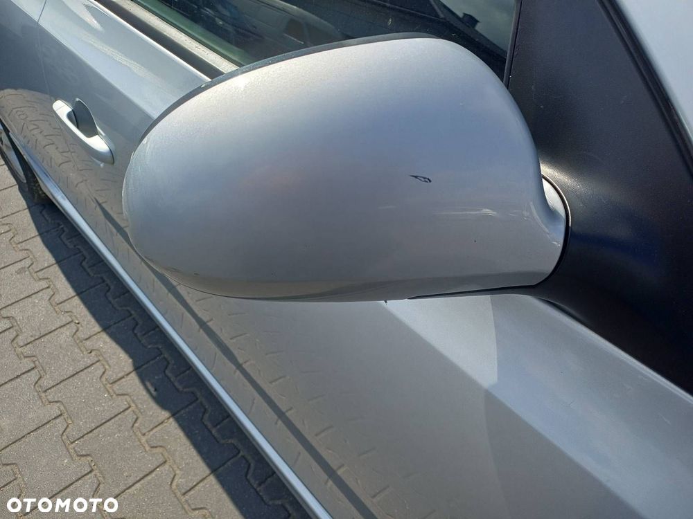 DRZWI KOMPLETNE PRAWY PRZÓD HYUNDAI I30 I LIFT 2R - 4