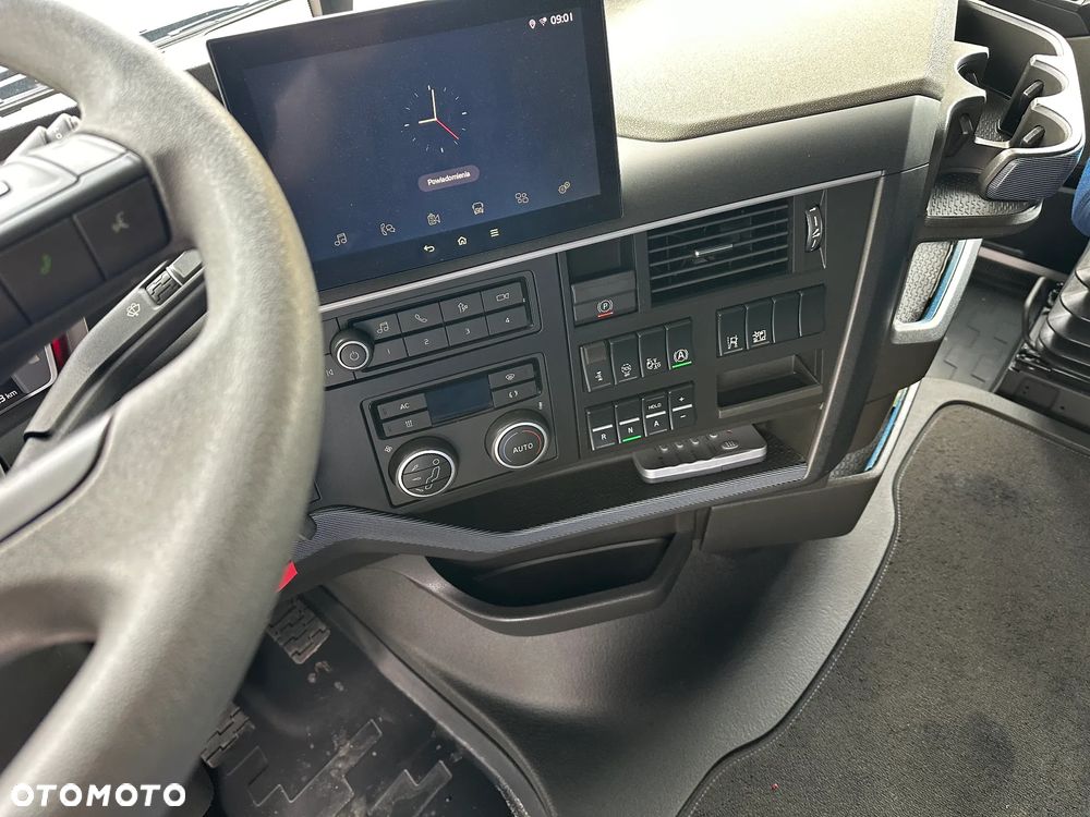 Volvo 2024 VOLVO FH 4x2 460KM I-Save Globetrotter XL!!! - 12