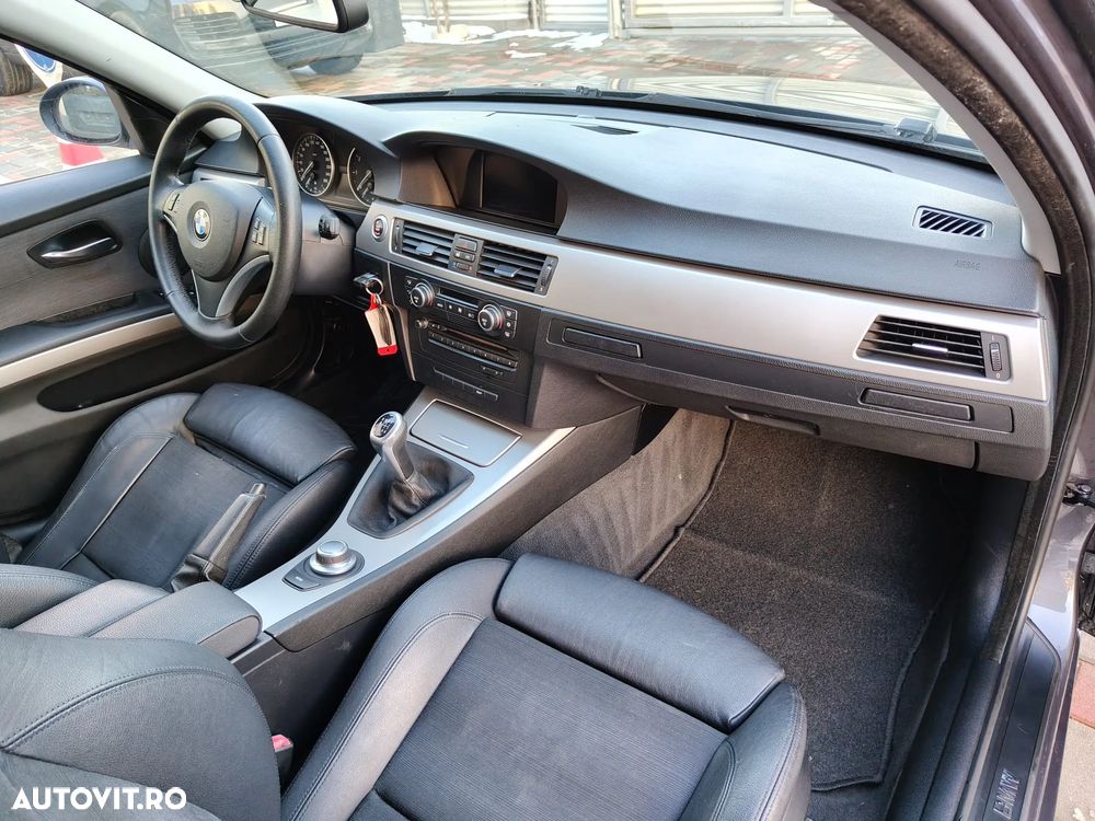 BMW Seria 3 318i Edition Sport - 6