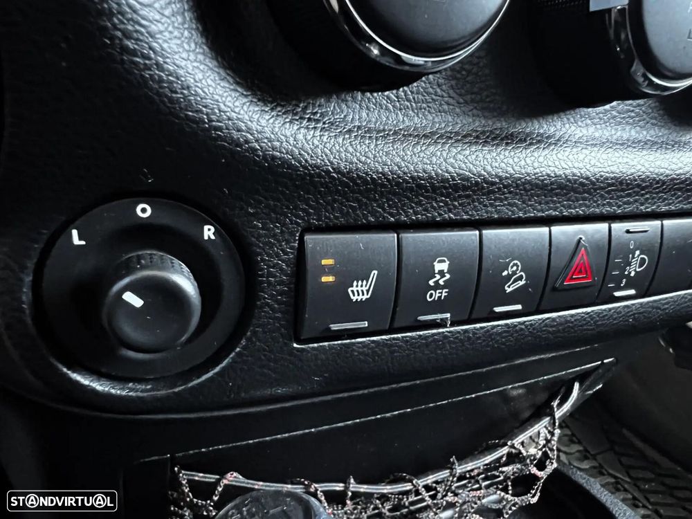 Jeep Wrangler - 9