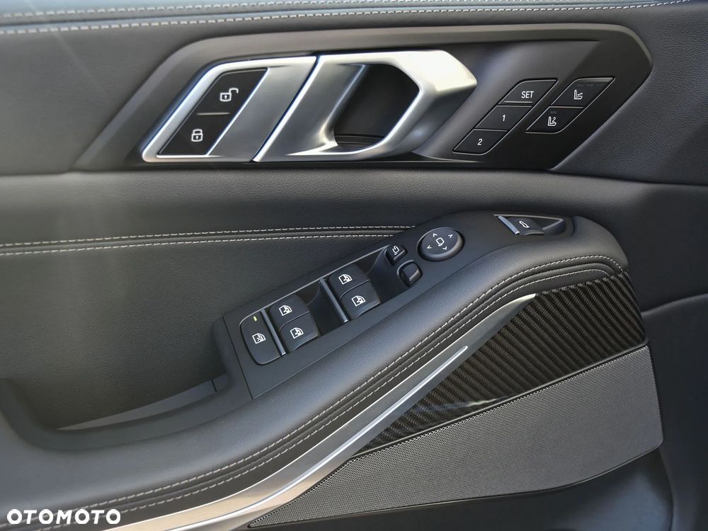 BMW X5 xDrive40i - 14