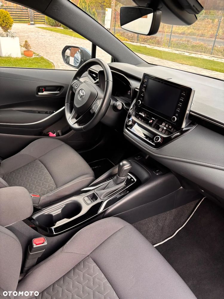 Toyota Corolla - 17
