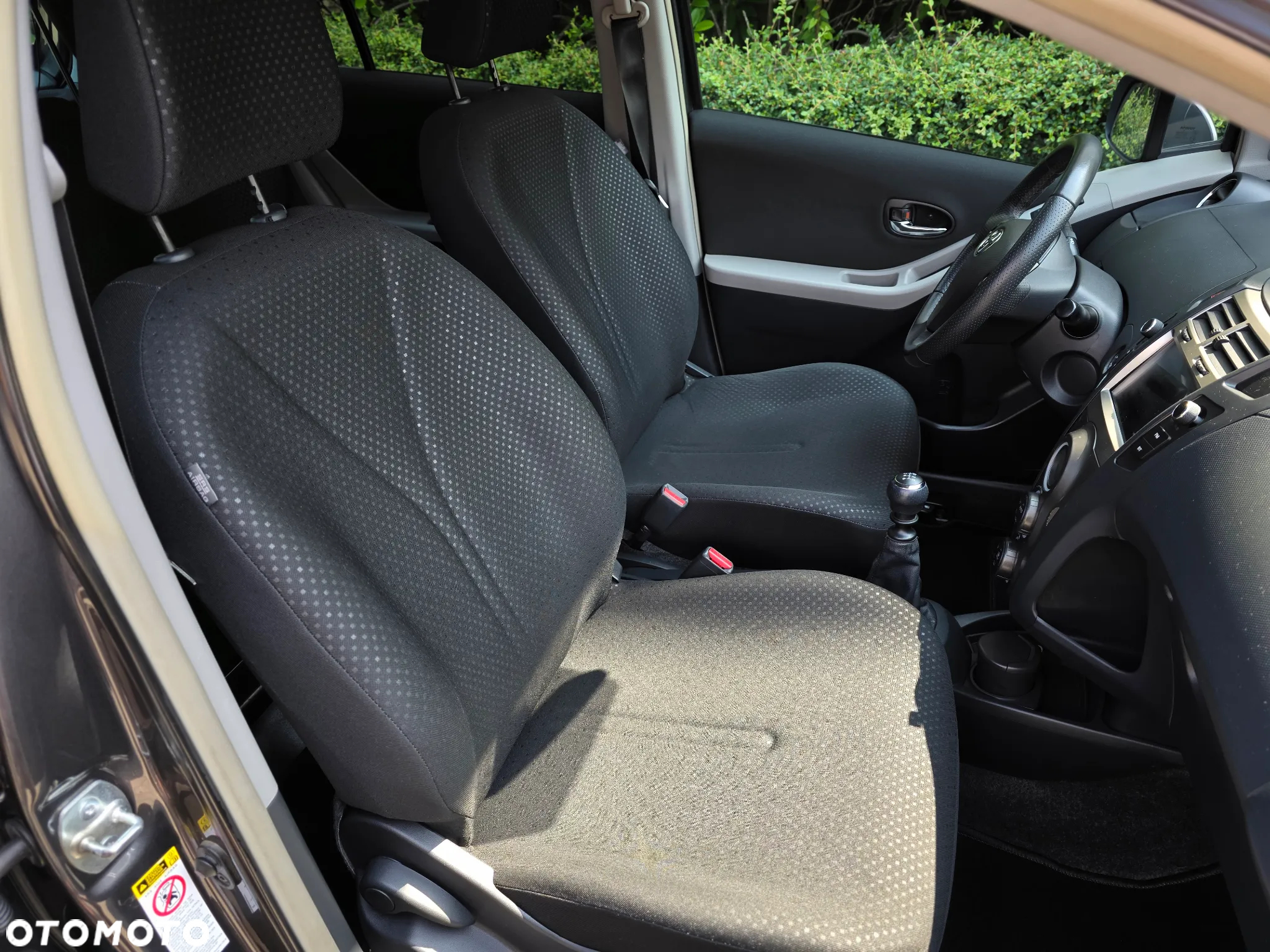 Toyota Yaris - 24