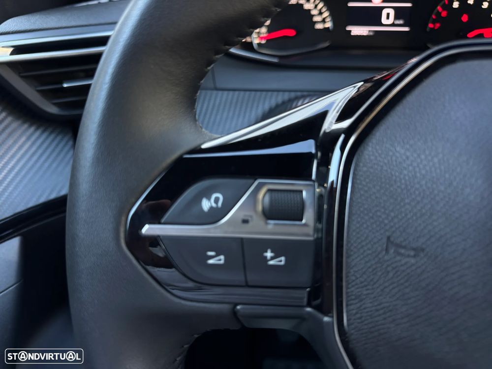 Peugeot 2008 1.2 PureTech SE Style - 10