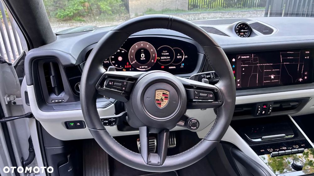 Porsche Cayenne GTS - 12