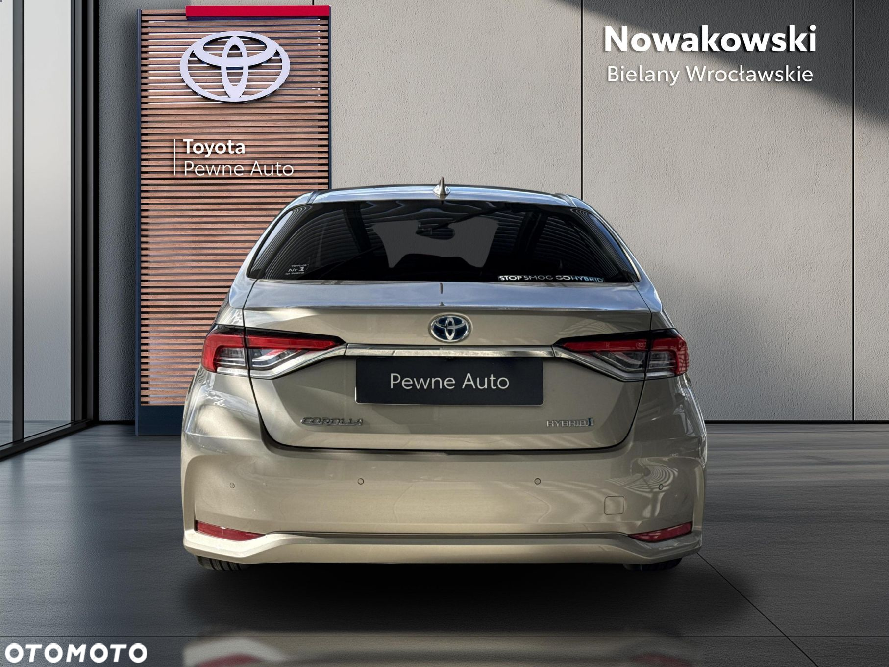 Toyota Corolla 1.8 Hybrid Comfort - 4